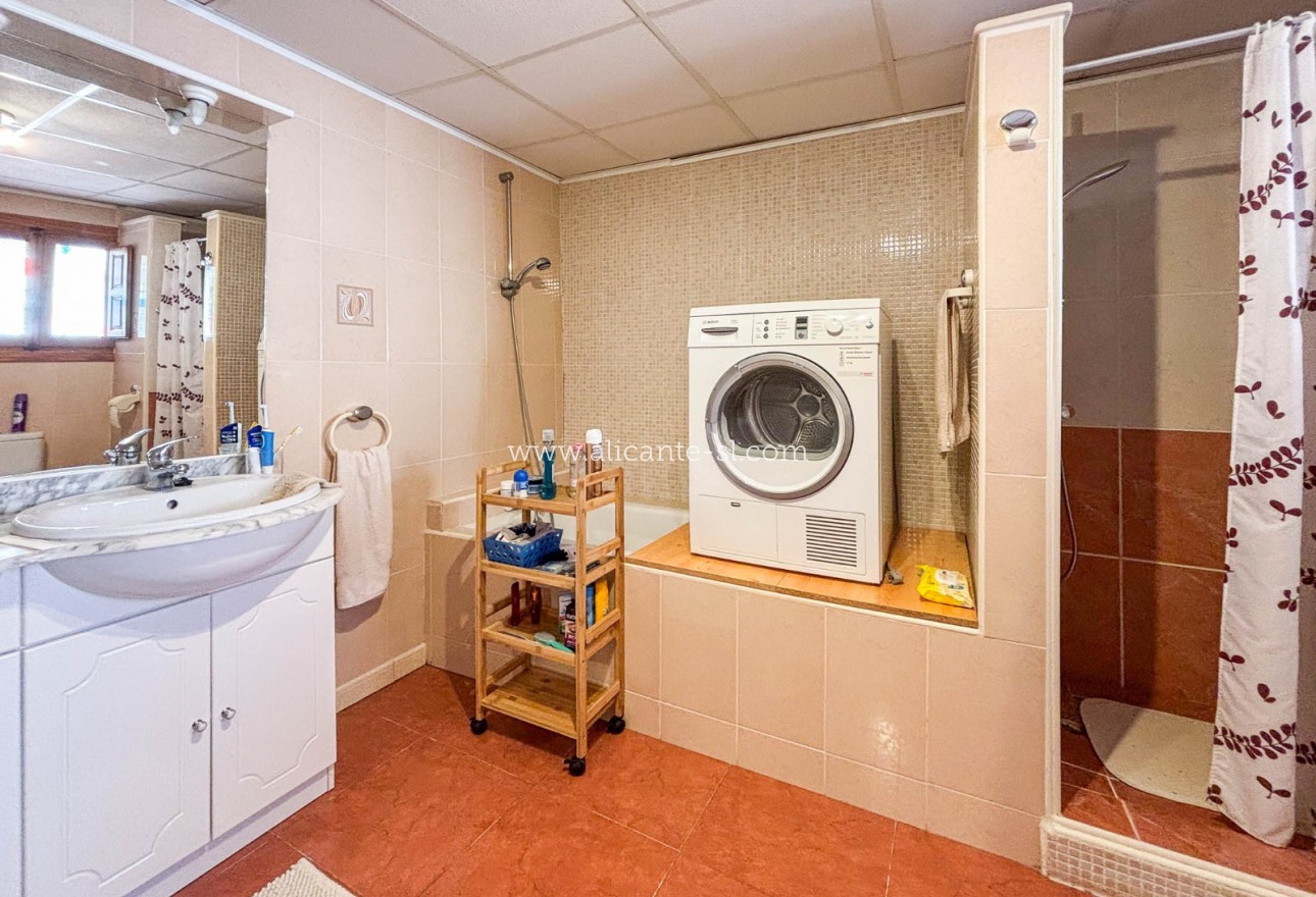 Sale - Finca - La Romana