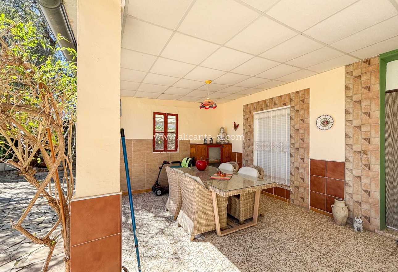 Sale - Finca - La Romana