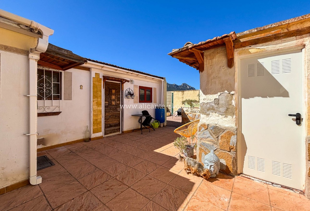 Sale - Finca - La Romana