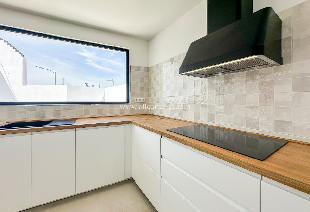 Sale - Townhouse - Hondón de las Nieves