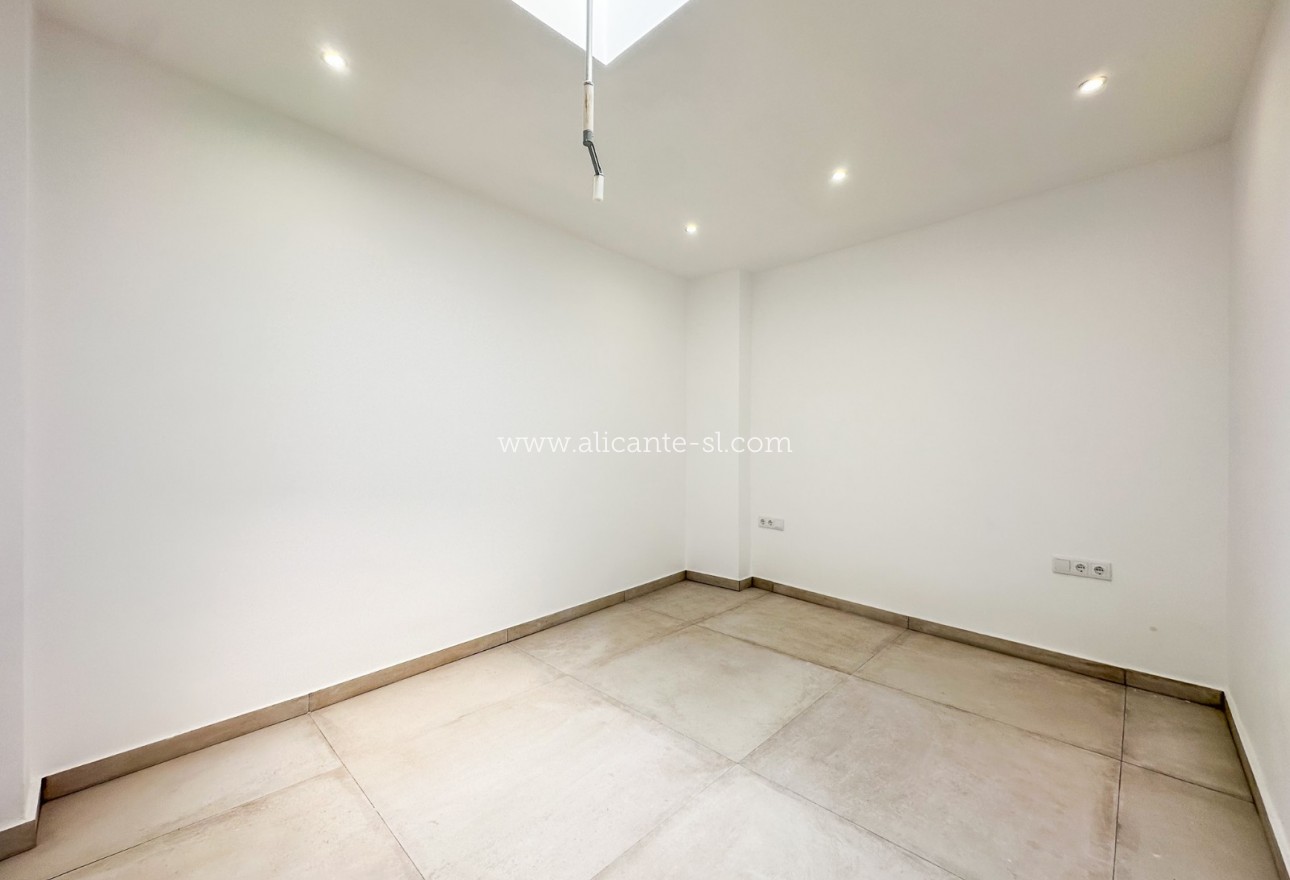 Sale - Townhouse - Hondón de las Nieves