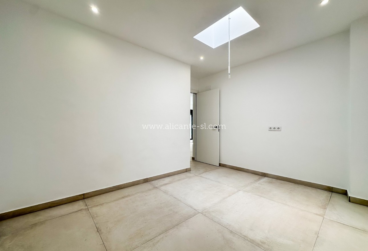 Sale - Townhouse - Hondón de las Nieves