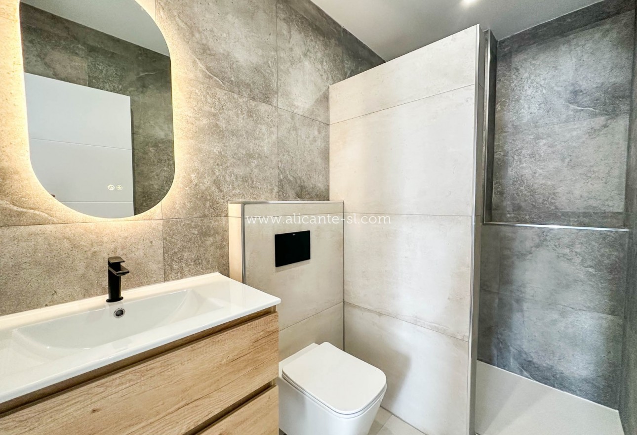 Sale - Townhouse - Hondón de las Nieves