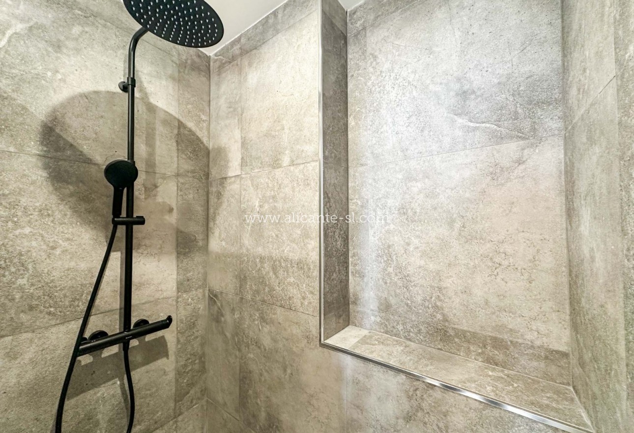 Sale - Townhouse - Hondón de las Nieves