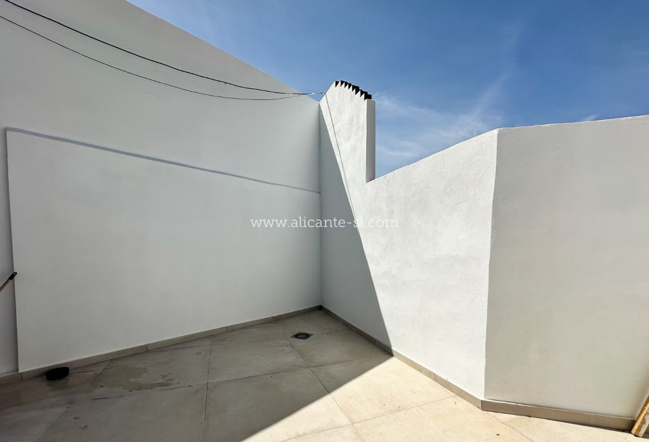 Sale - Townhouse - Hondón de las Nieves
