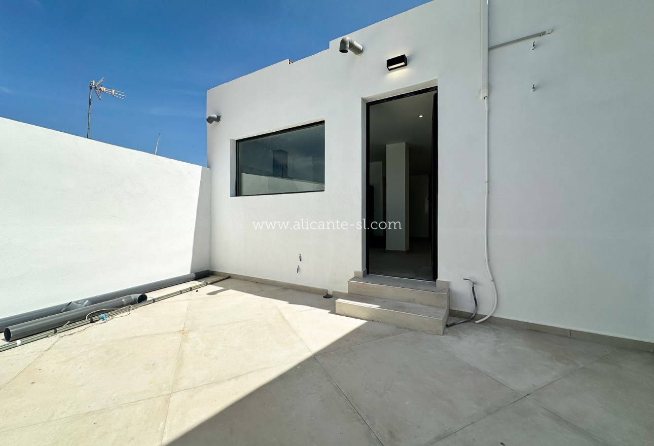 Sale - Townhouse - Hondón de las Nieves