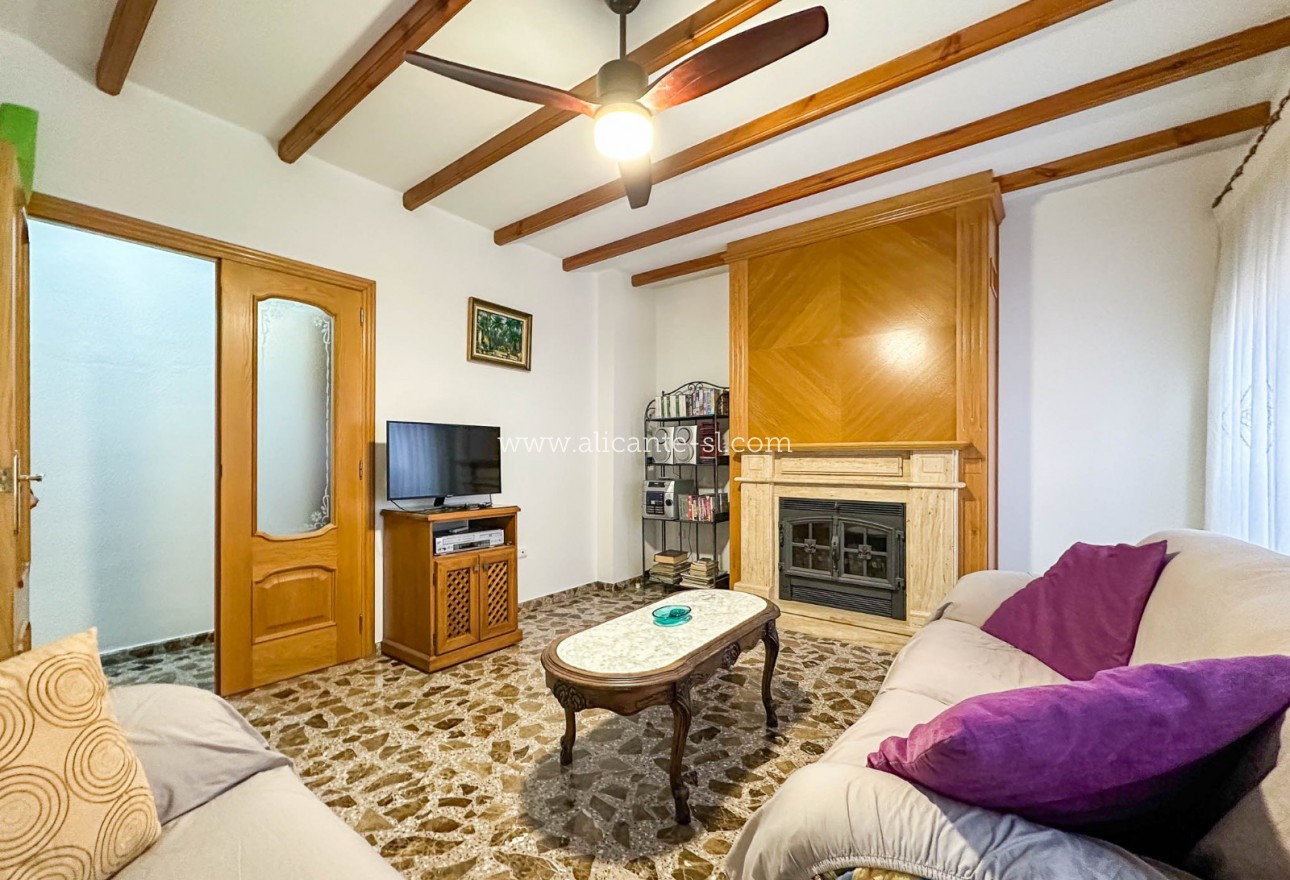 Sale - Townhouse - Hondón de las Nieves