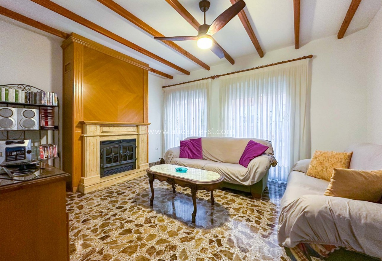 Sale - Townhouse - Hondón de las Nieves