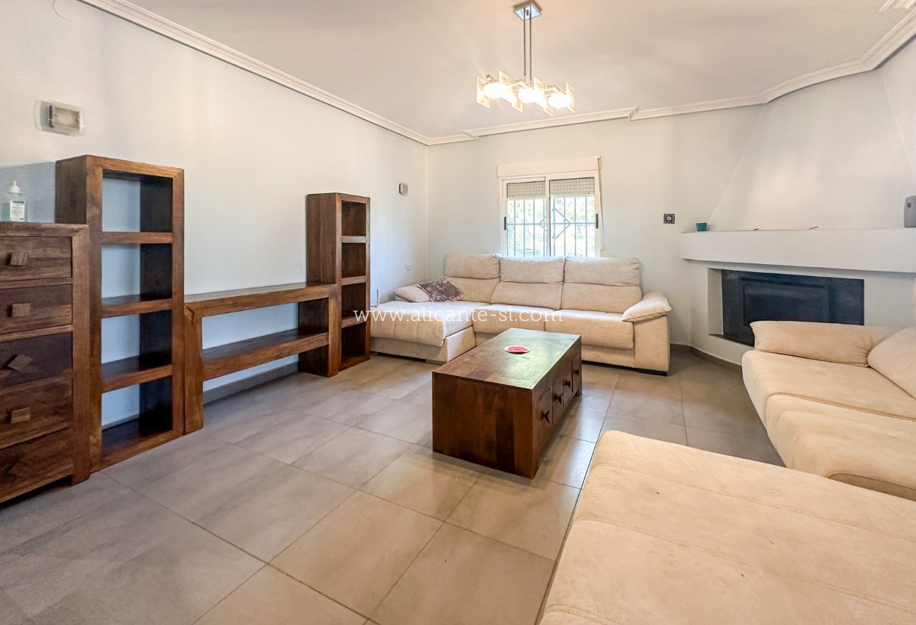 Sale - Villa  - Albatera