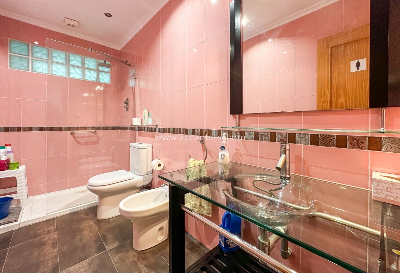 Sale - Villa  - Albatera