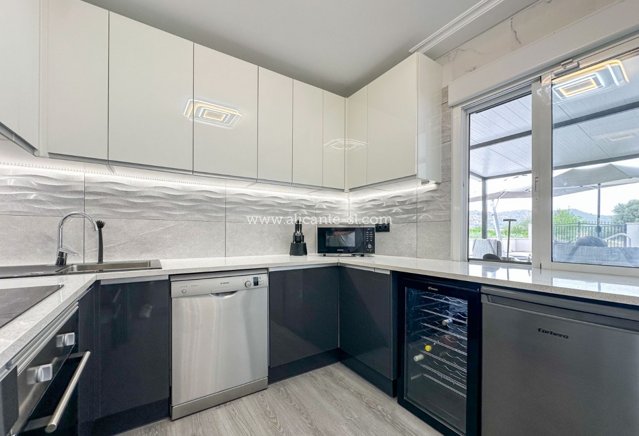 Sale - Villa  - Aspe