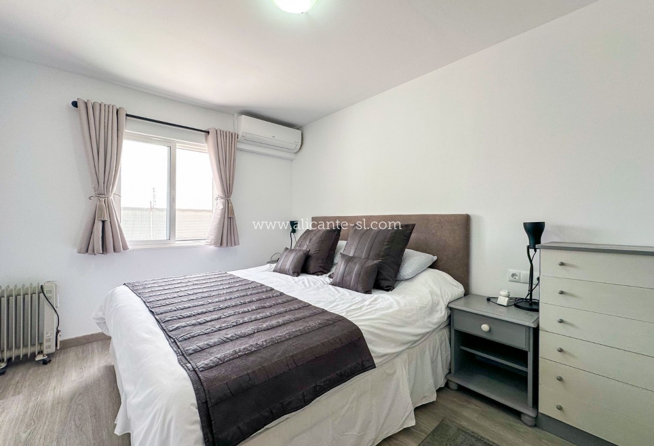 Sale - Villa  - Aspe