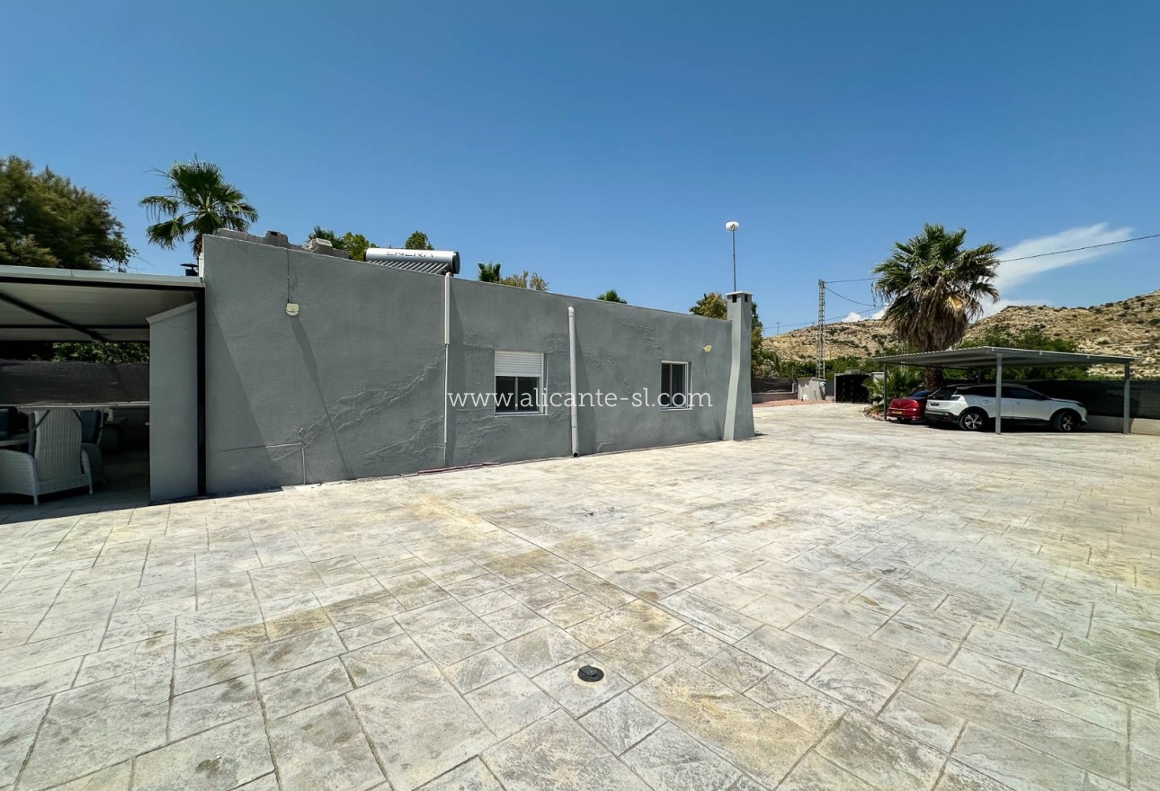 Sale - Villa  - Aspe