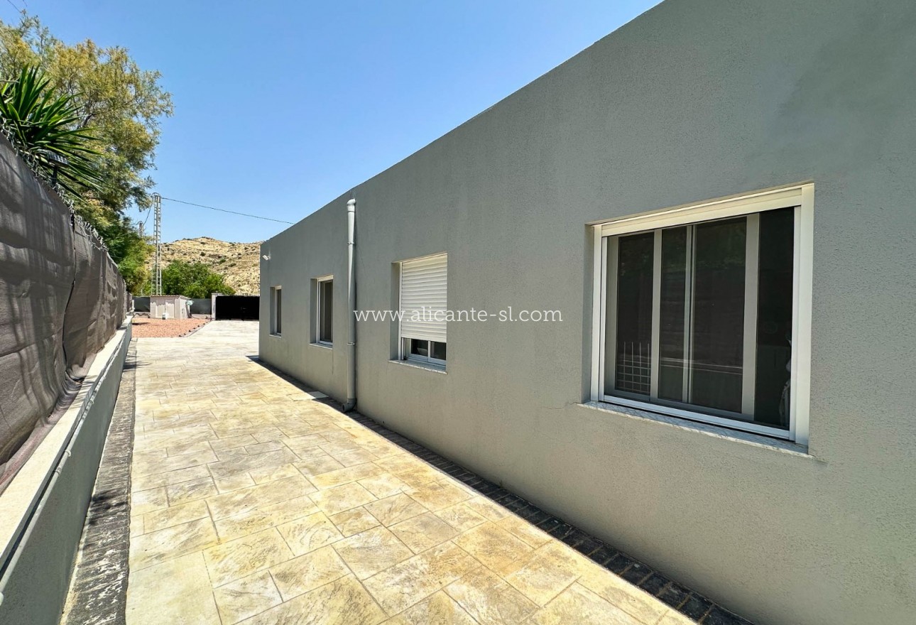 Sale - Villa  - Aspe