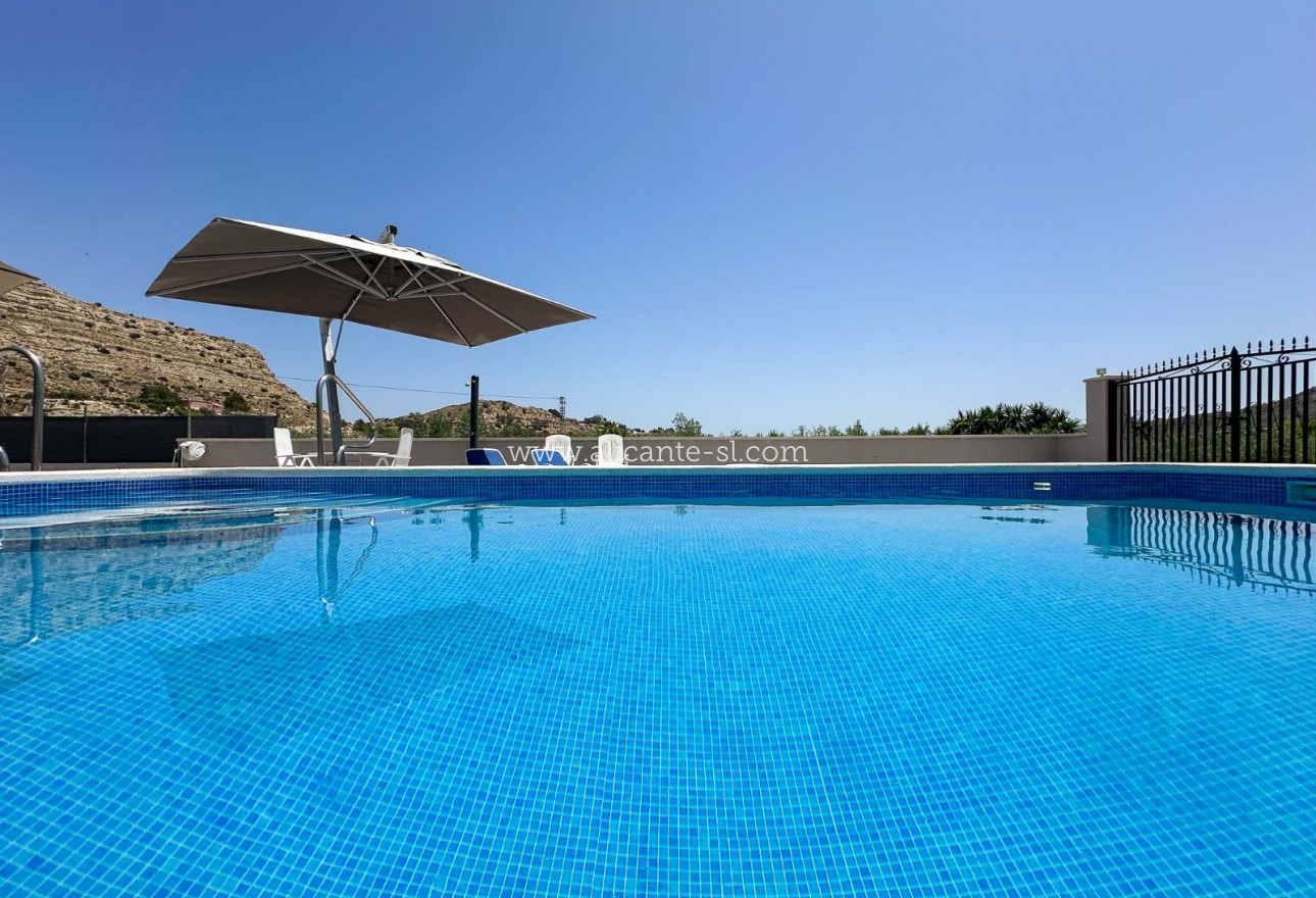 Sale - Villa  - Aspe