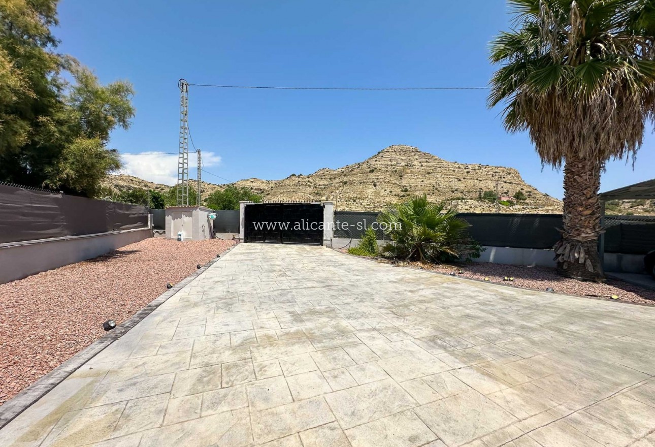 Sale - Villa  - Aspe