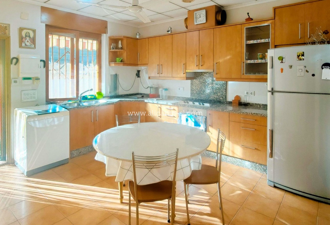 Sale - Villa  - Aspe