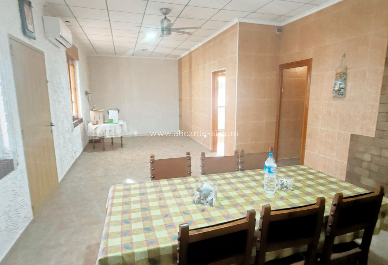 Sale - Villa  - Aspe