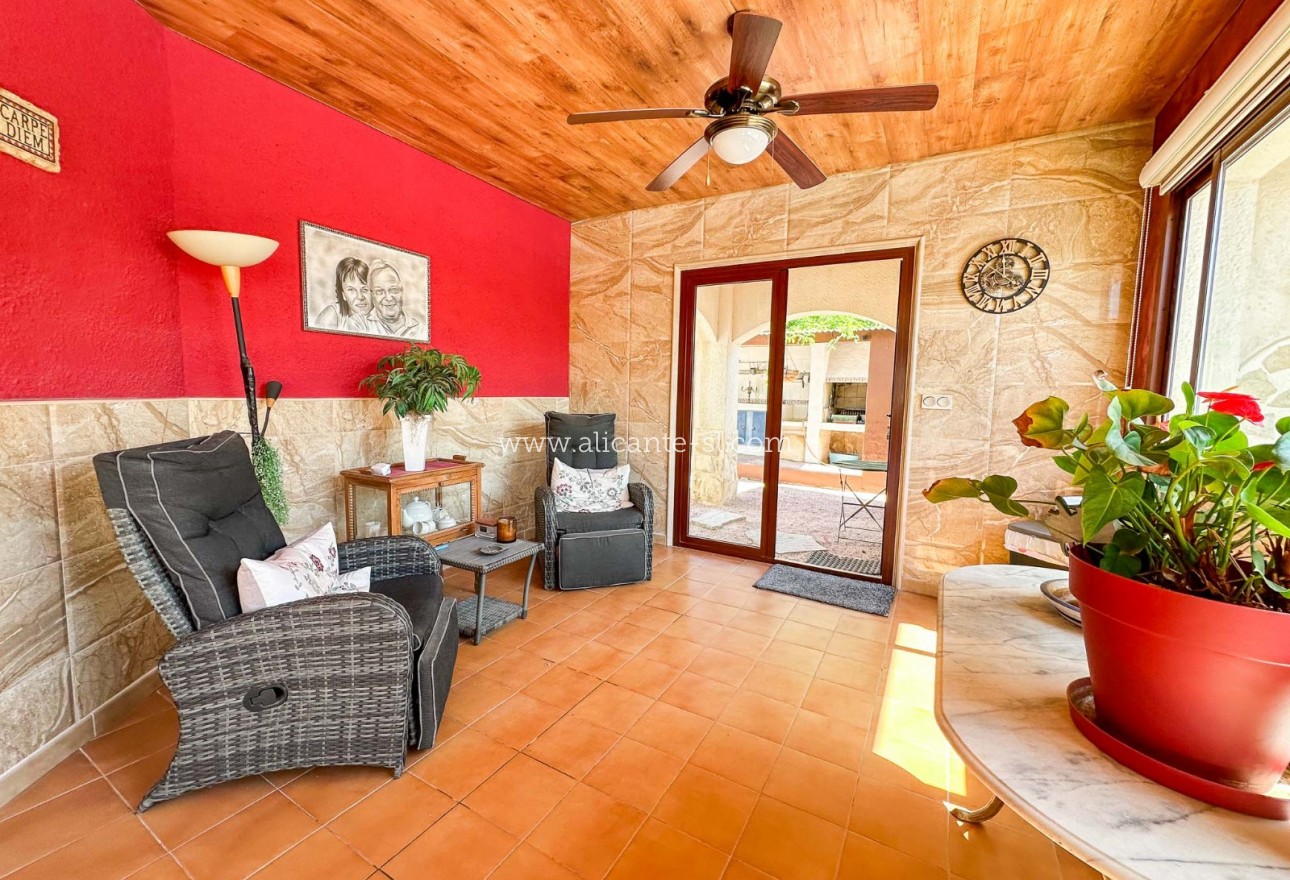 Sale - Villa  - Aspe