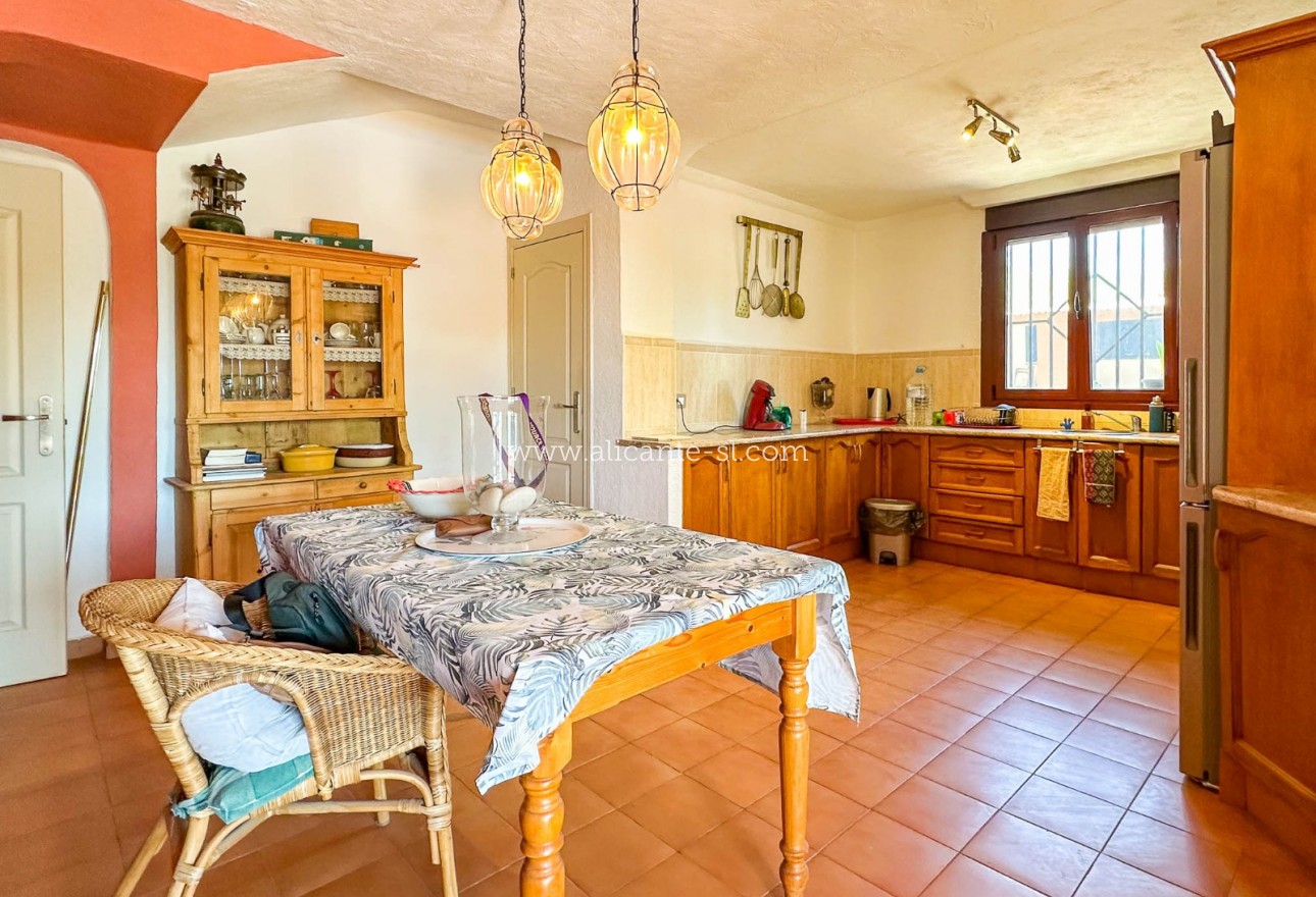 Sale - Villa  - Aspe