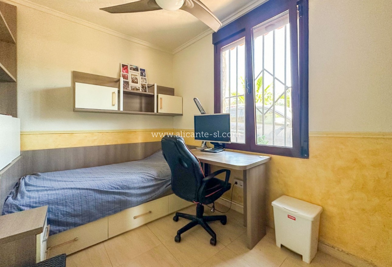 Sale - Villa  - Aspe