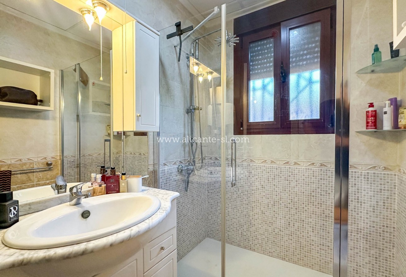 Sale - Villa  - Aspe