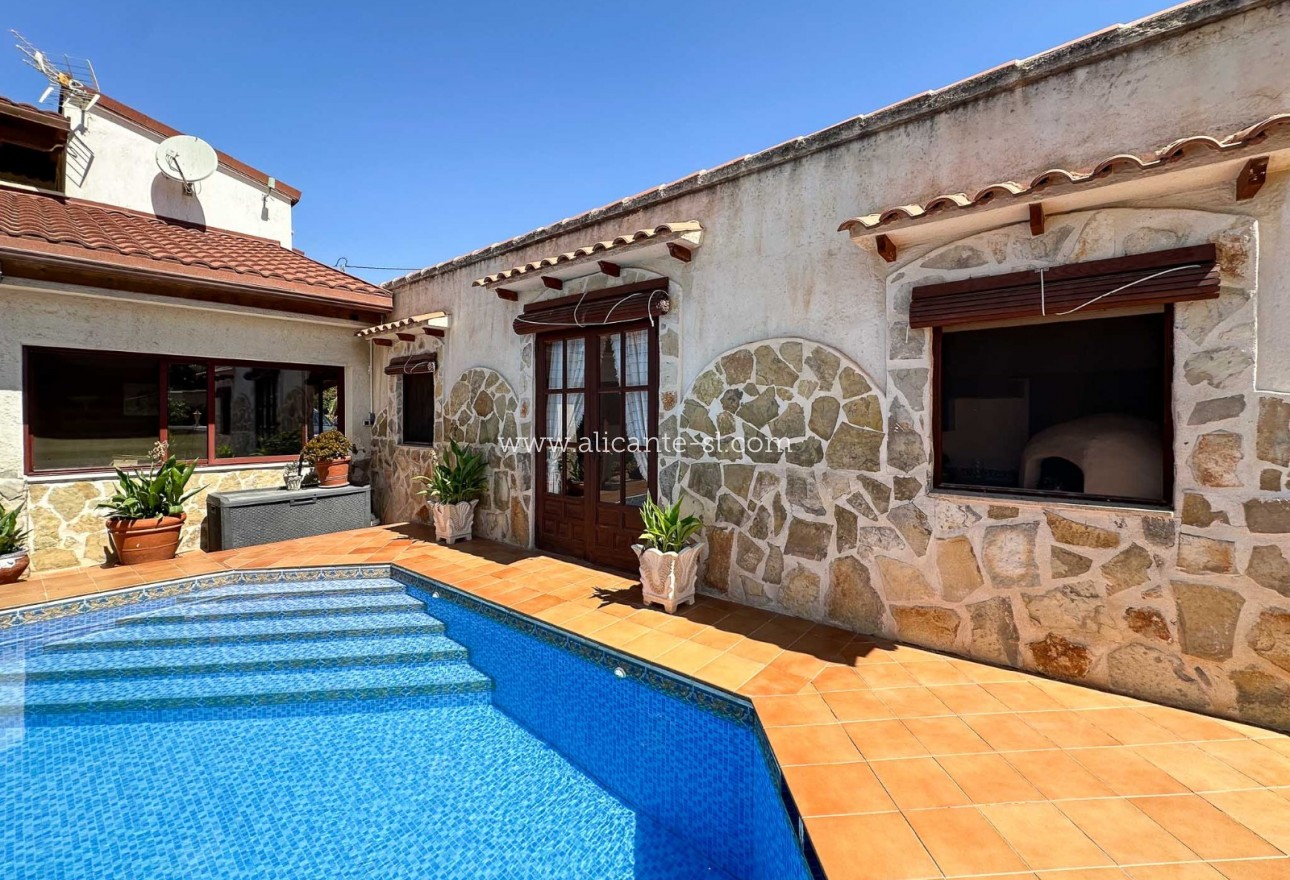 Sale - Villa  - Aspe