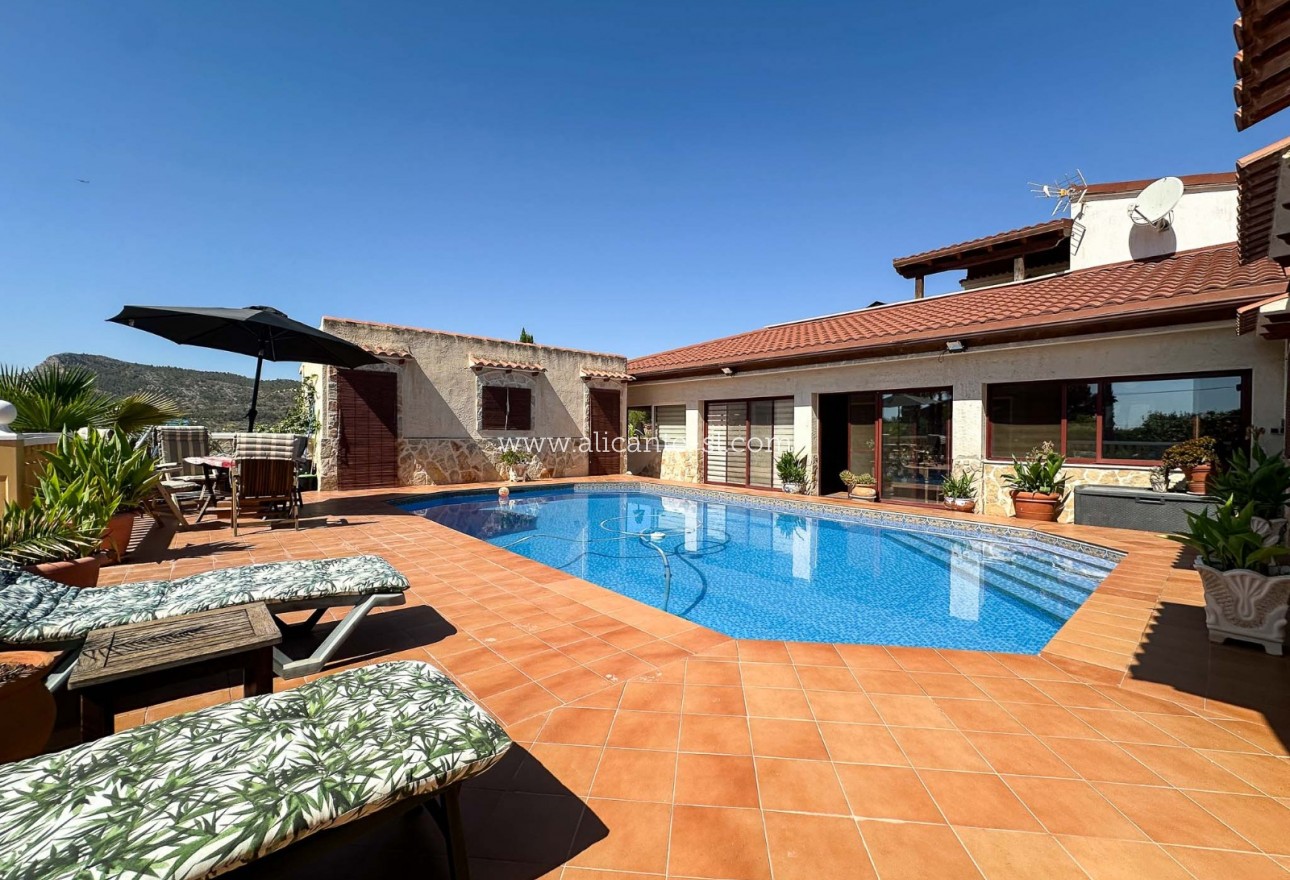 Sale - Villa  - Aspe