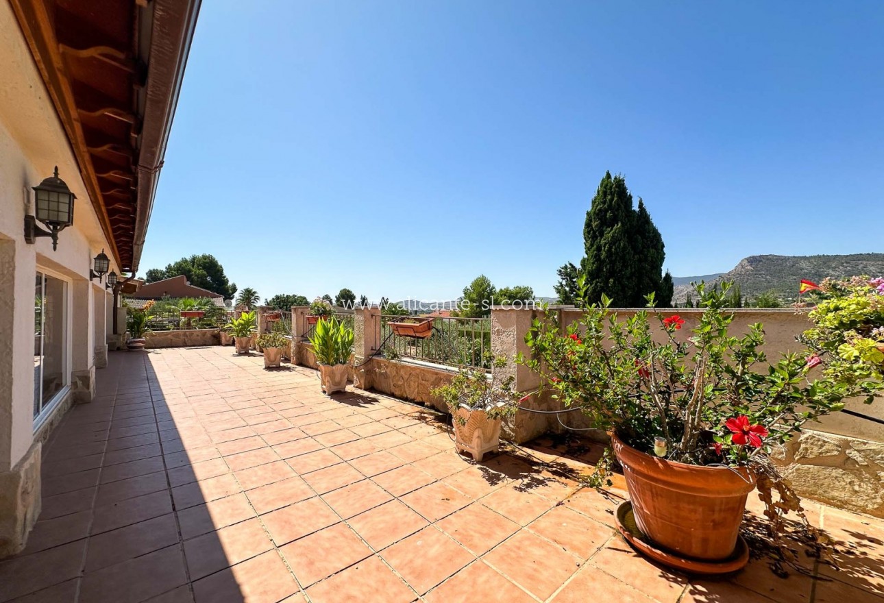 Sale - Villa  - Aspe