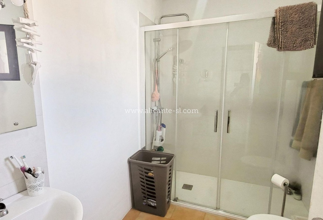 Sale - Villa  - Caudete