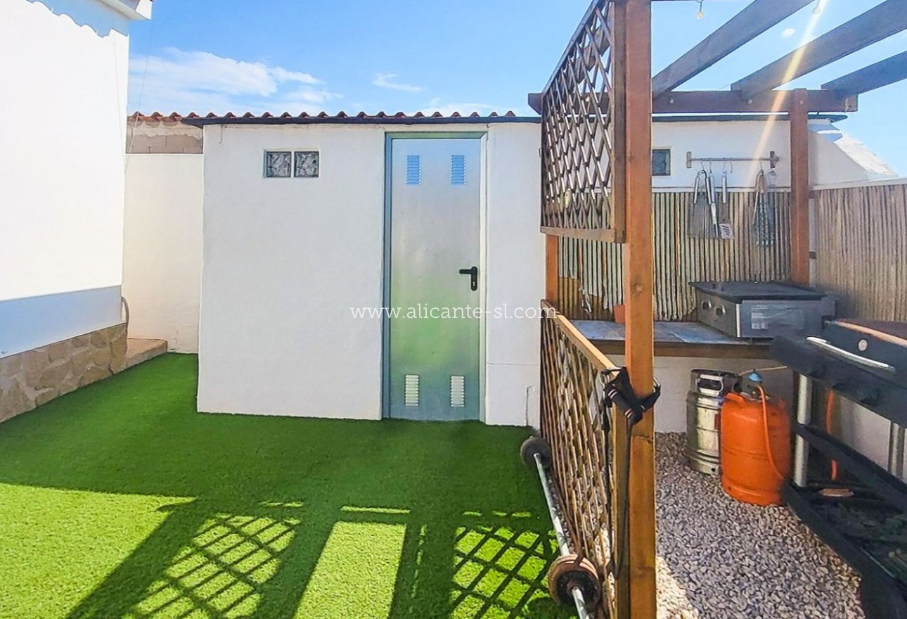 Sale - Villa  - Caudete