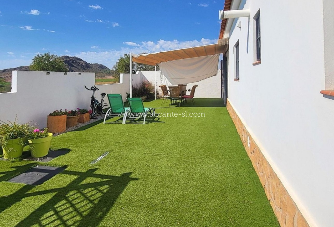 Sale - Villa  - Caudete