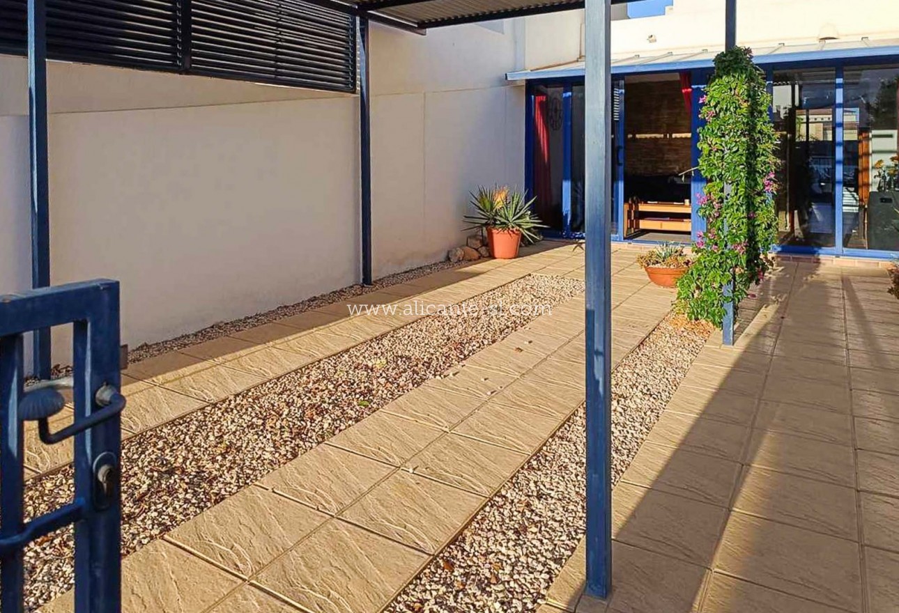 Sale - Villa  - Fortuna