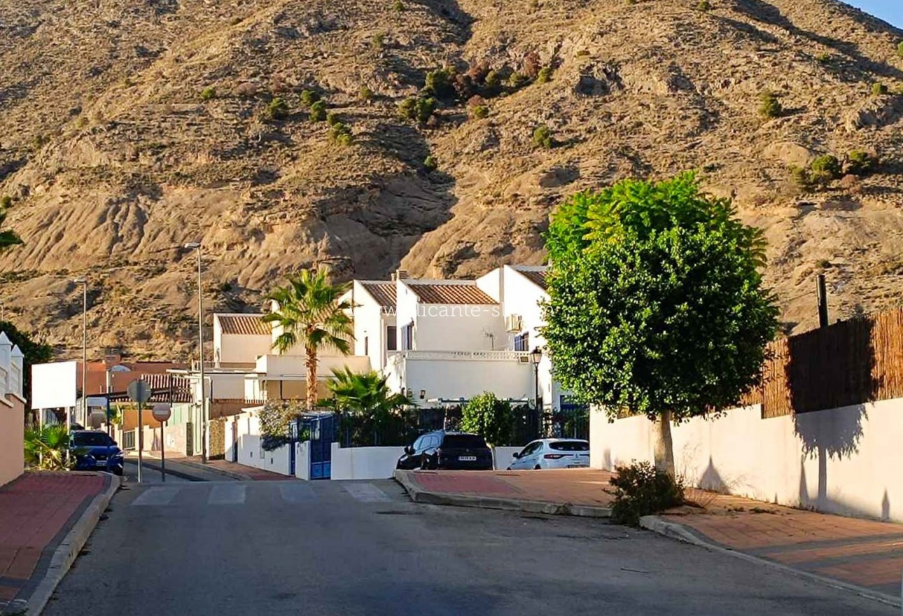 Sale - Villa  - Fortuna