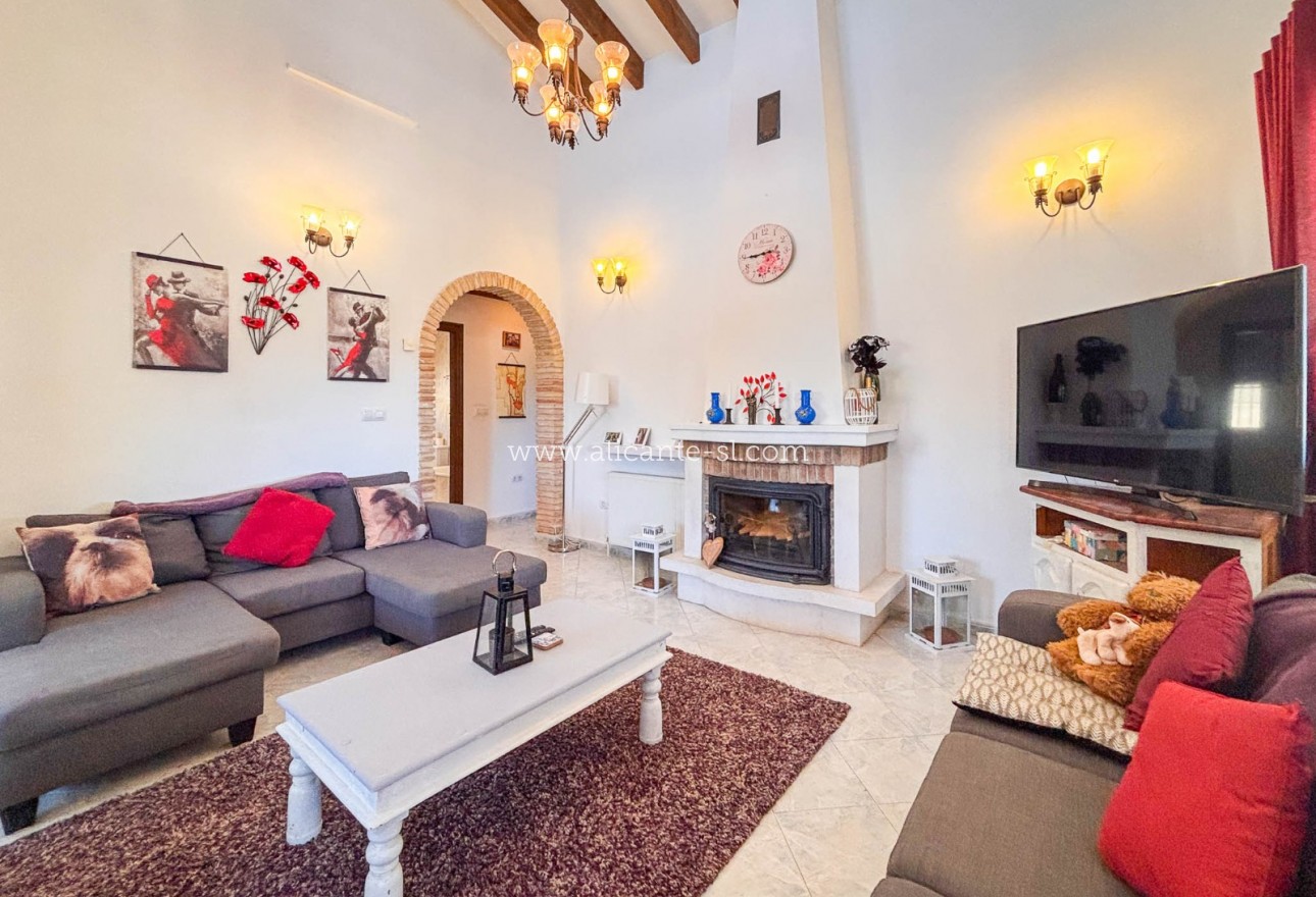 Sale - Villa  - Fortuna