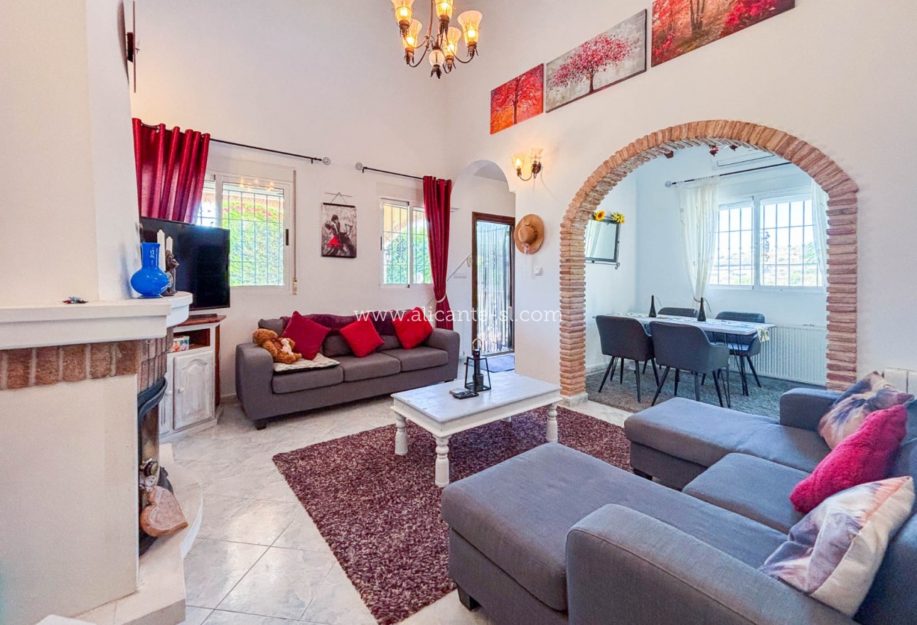 Sale - Villa  - Fortuna
