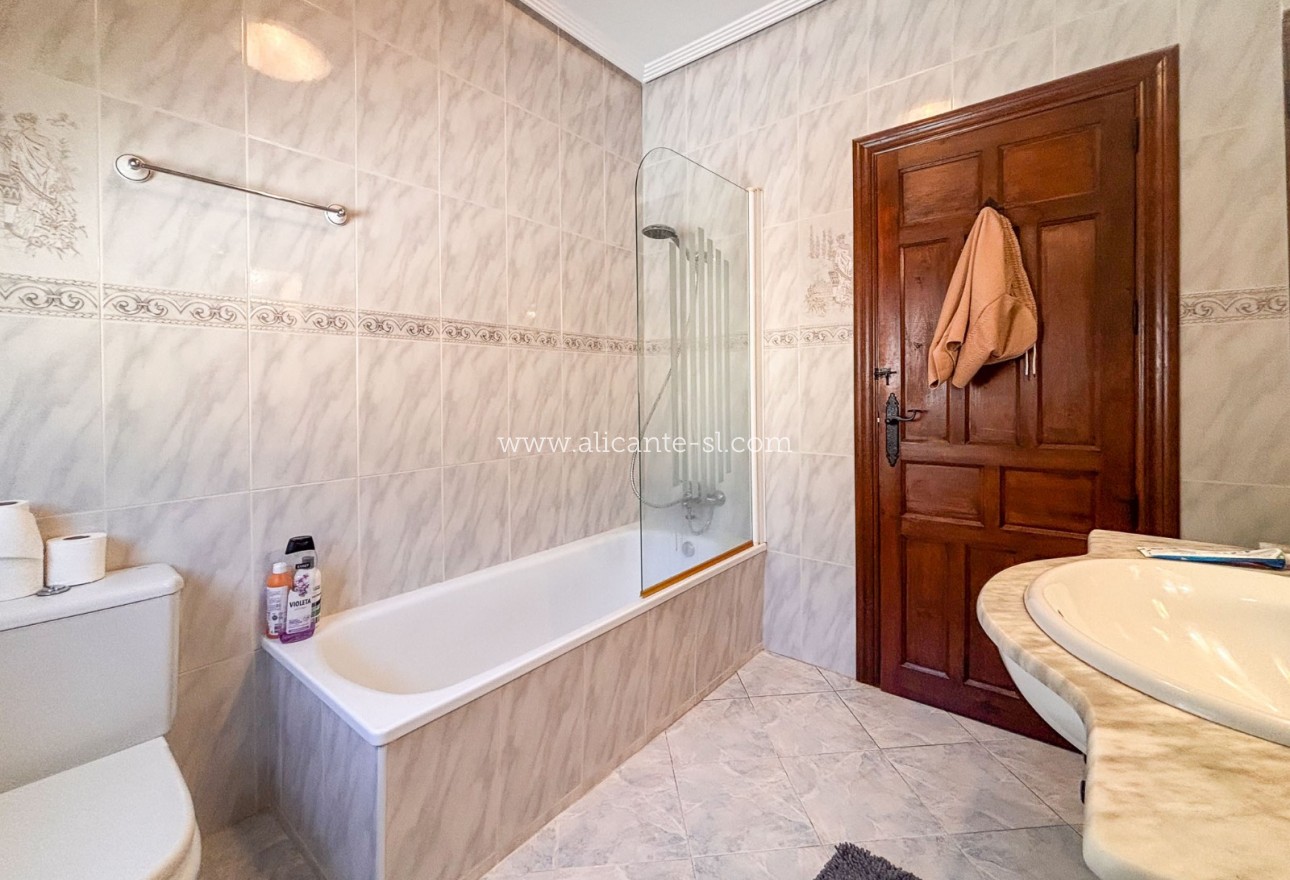 Sale - Villa  - Fortuna