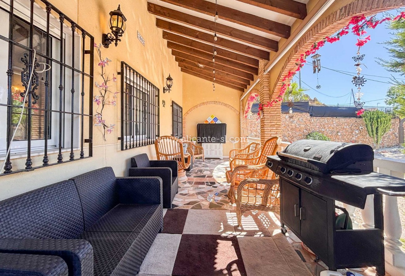 Sale - Villa  - Fortuna