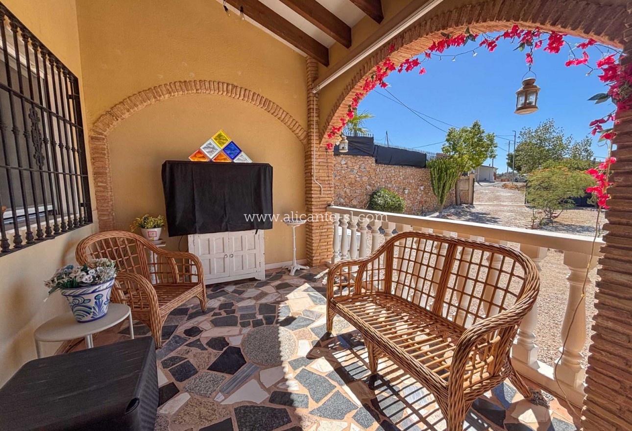 Sale - Villa  - Fortuna