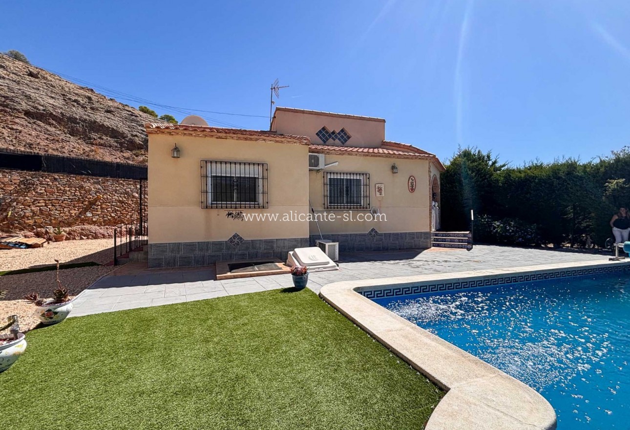 Sale - Villa  - Fortuna