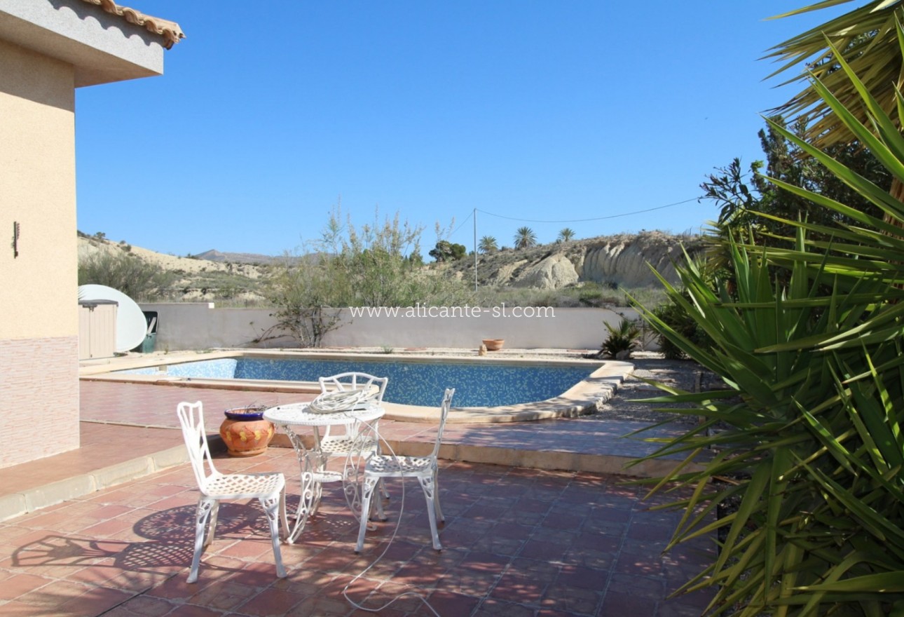 Sale - Villa  - Fortuna