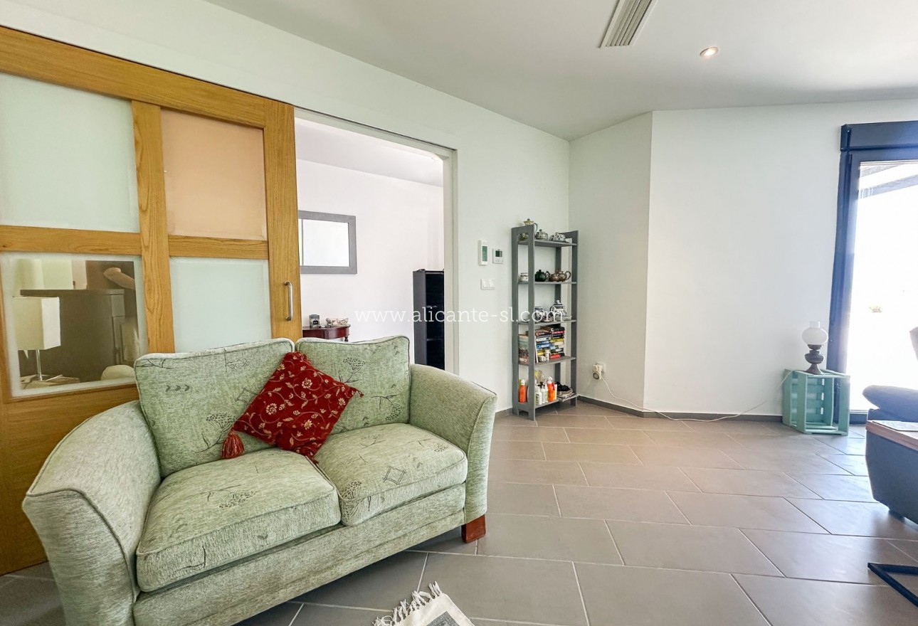 Sale - Villa  - Hondón de las Nieves