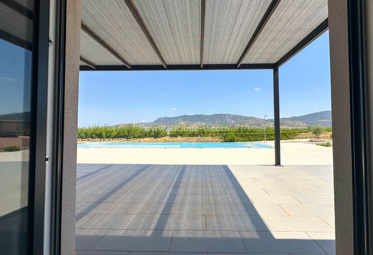 Sale - Villa  - Hondón de las Nieves