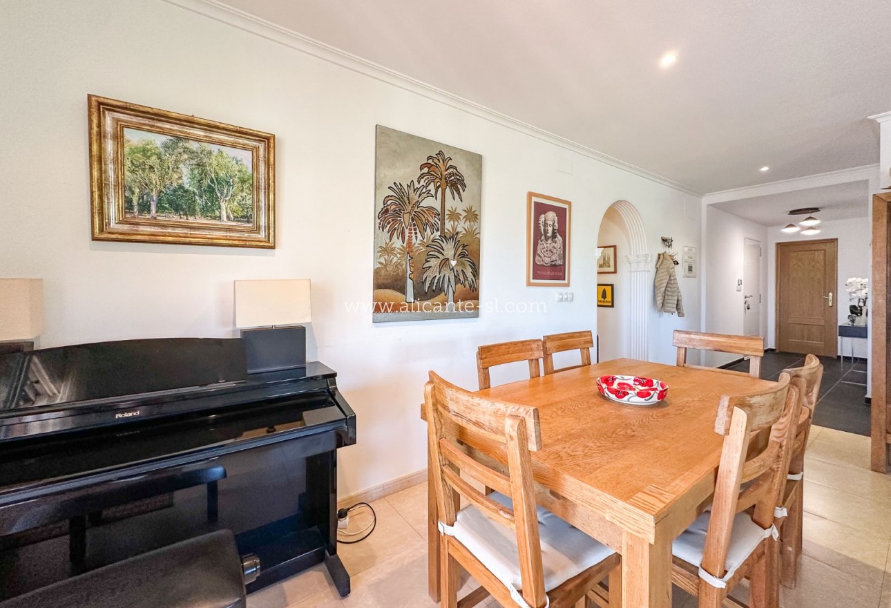 Sale - Villa  - Hondón de las Nieves