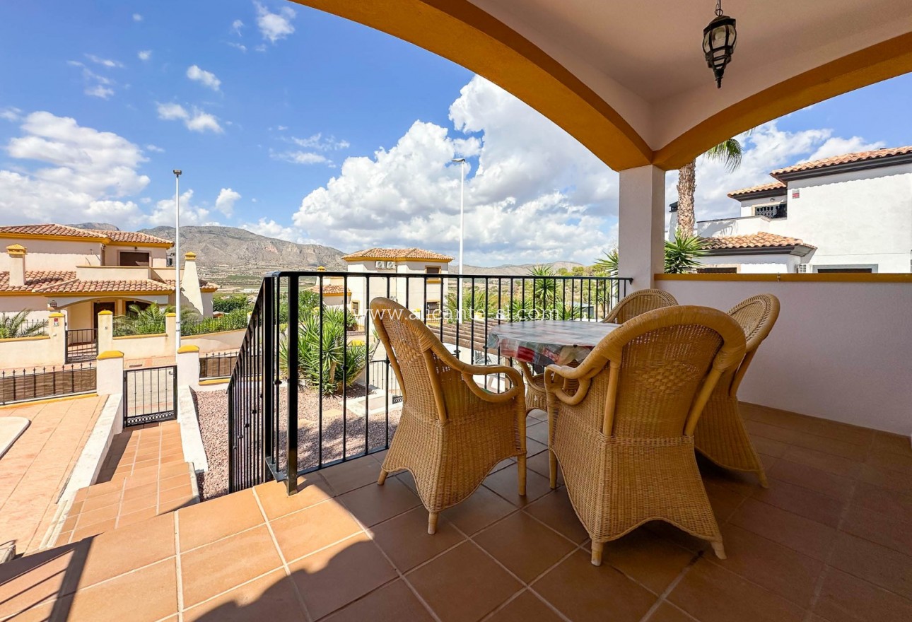 Sale - Villa  - Hondón de las Nieves