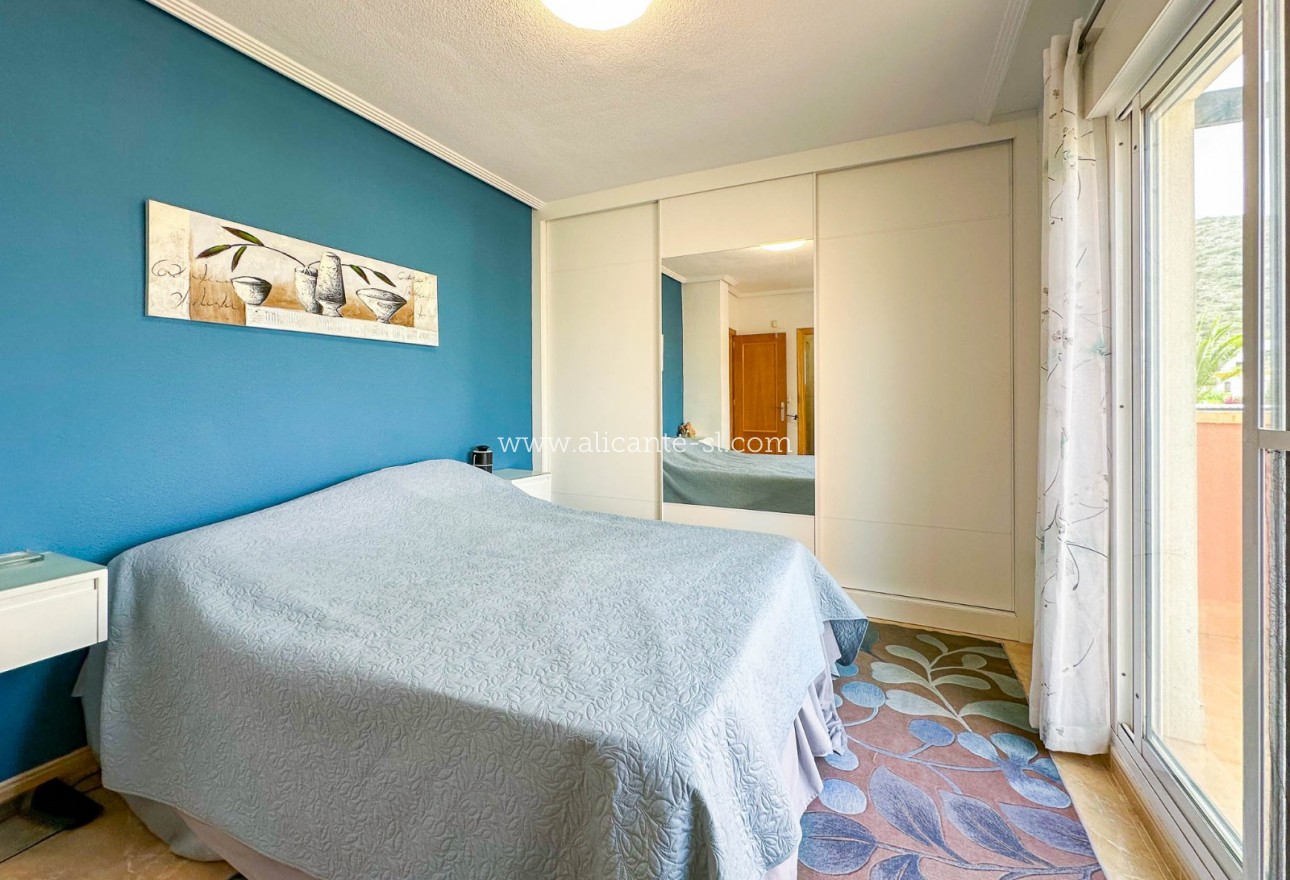 Sale - Villa  - Hondón de las Nieves