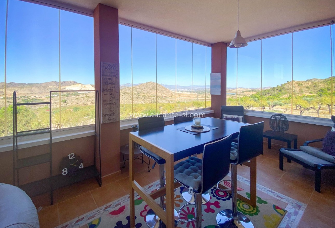 Sale - Villa  - Hondón de las Nieves