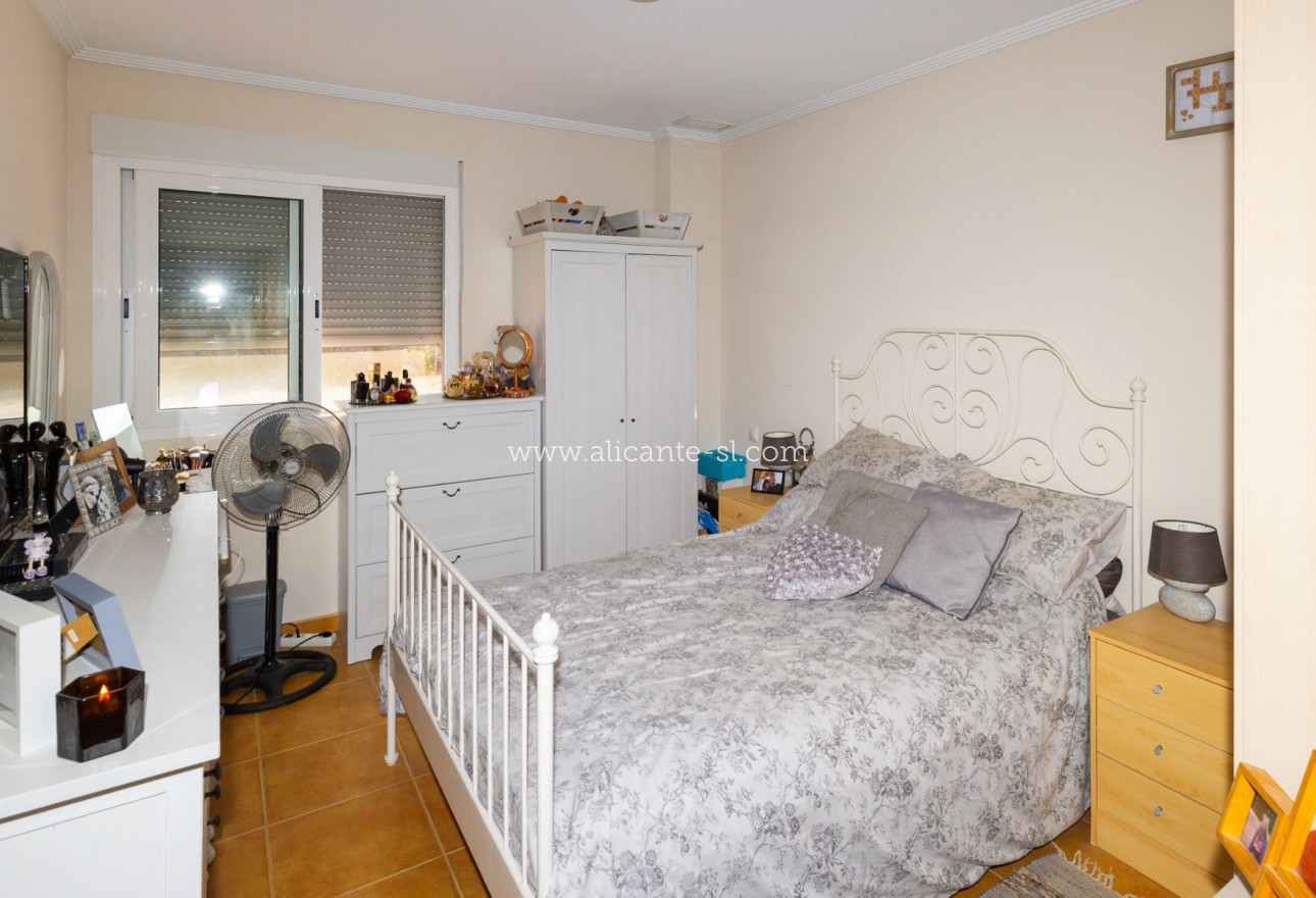 Sale - Villa  - Hondón de las Nieves