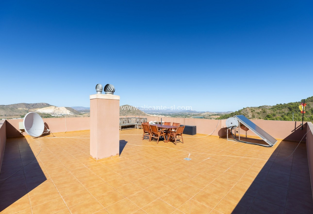 Sale - Villa  - Hondón de las Nieves