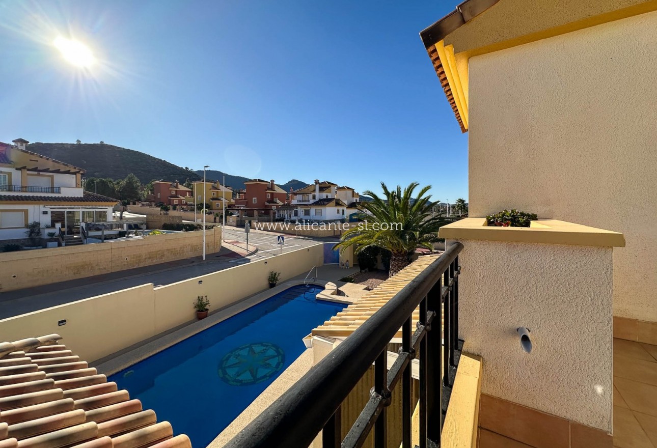 Sale - Villa  - Hondón de las Nieves